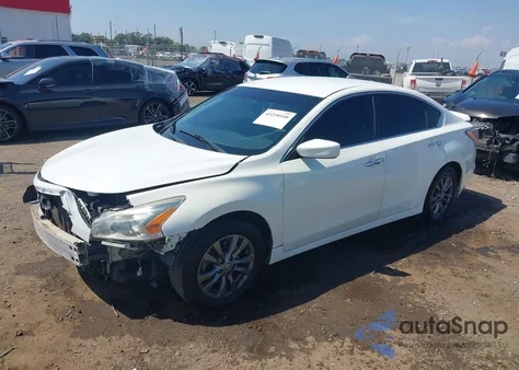 2015 Nissan Altima 2.5 S z USA, uszkodzony, nr VIN 1N4AL3AP9FC422399